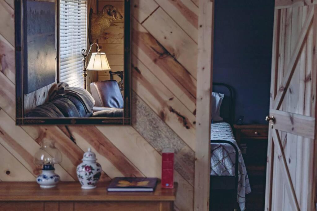 Hideaway Cabin Near Mammoth Springs, Ark Eksteriør bilde